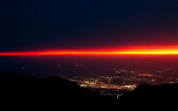 As últimas horas da luz brilhante do sol 619x387 29 Exemplos Impressionantesde Fotografia Noturna